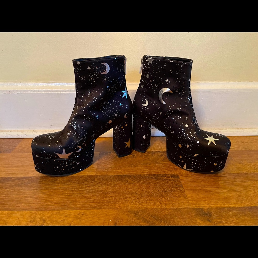 Dolls Skill Current Mood Lyra Platform Boots SZ 7 EUC